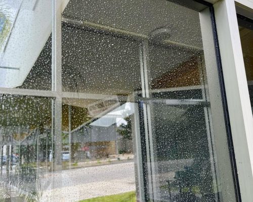 nail salon at the Irvine spectrum getting their windows cleaned