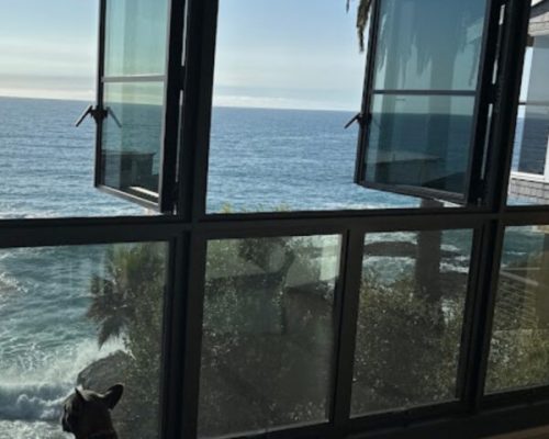 window cleaning in Laguna Beach a three story home with hard to reach windows