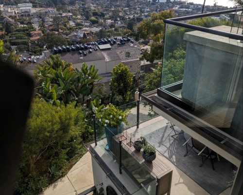 laguna beach window cleaning and glass railing service